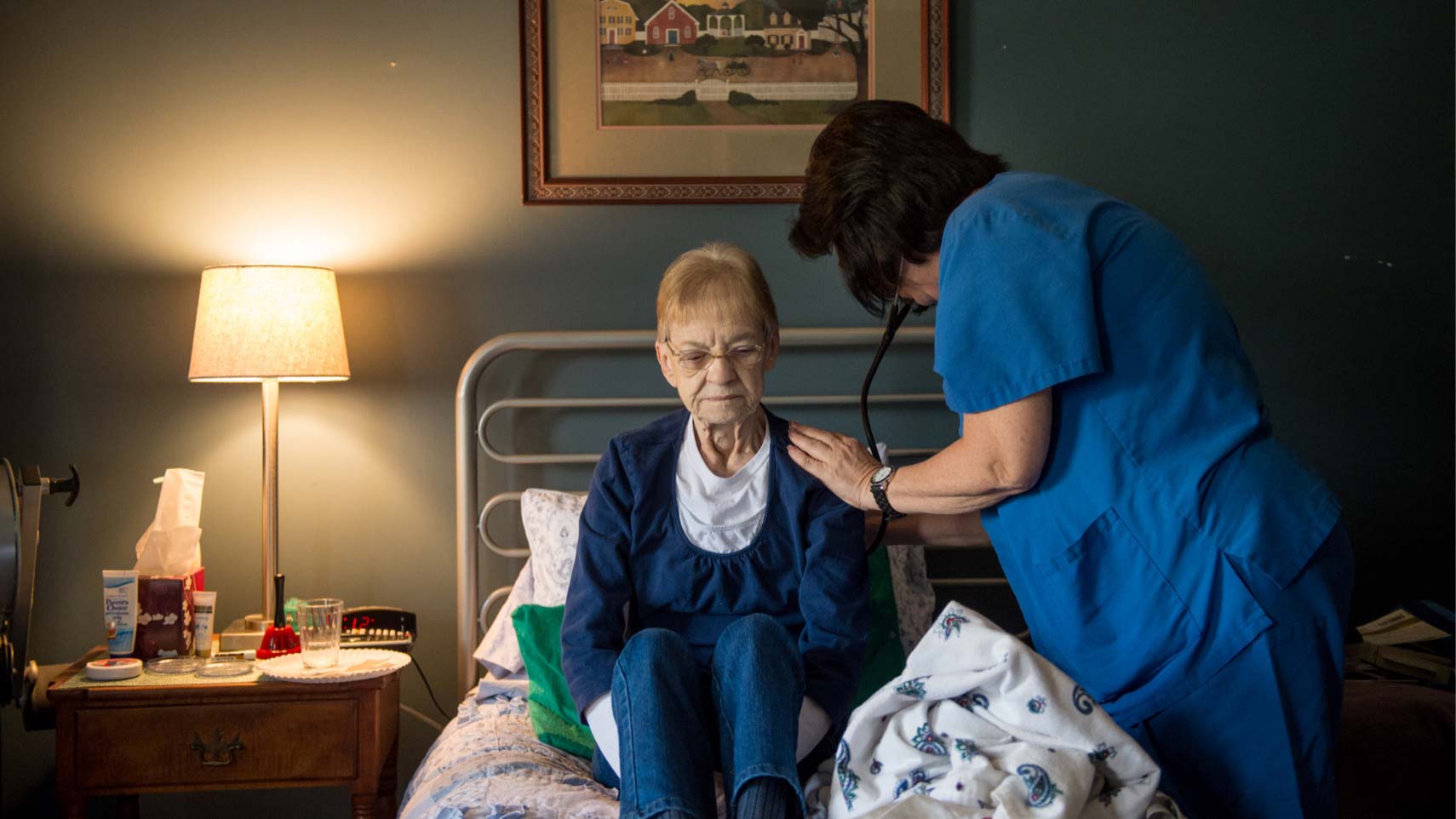 Pauline Ramsey and her hospice nurse Carly Bond.